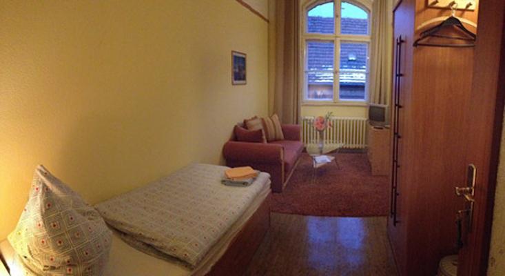 Kopenicker Hof Guest House Берлин Екстериор снимка